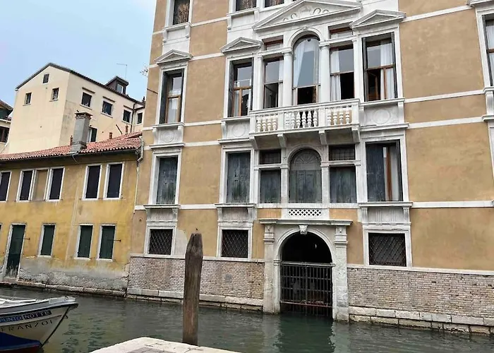 Daire Palazzo Castelli Venedik
