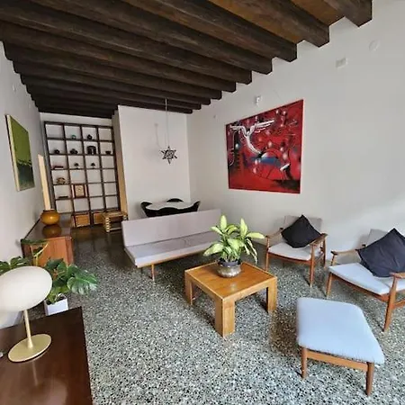 Lejlighed Palazzo Castelli *